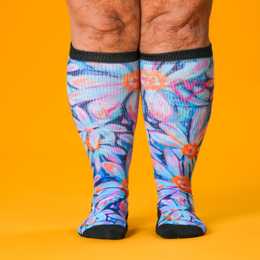 Viasox Mother's Day EasyStretch Socks 5-Pack Bundle detail close-up