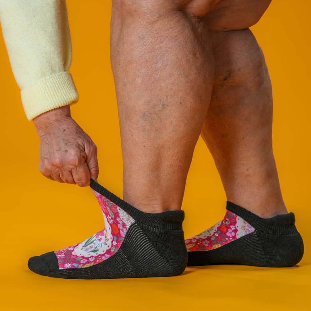 Viasox First Blooms Ankle Socks detail close-up
