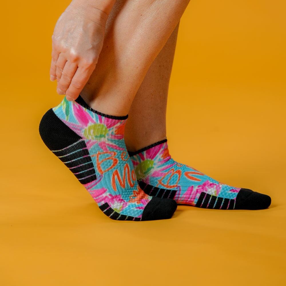 Viasox Best Mom Ankle Compression Socks stretched display