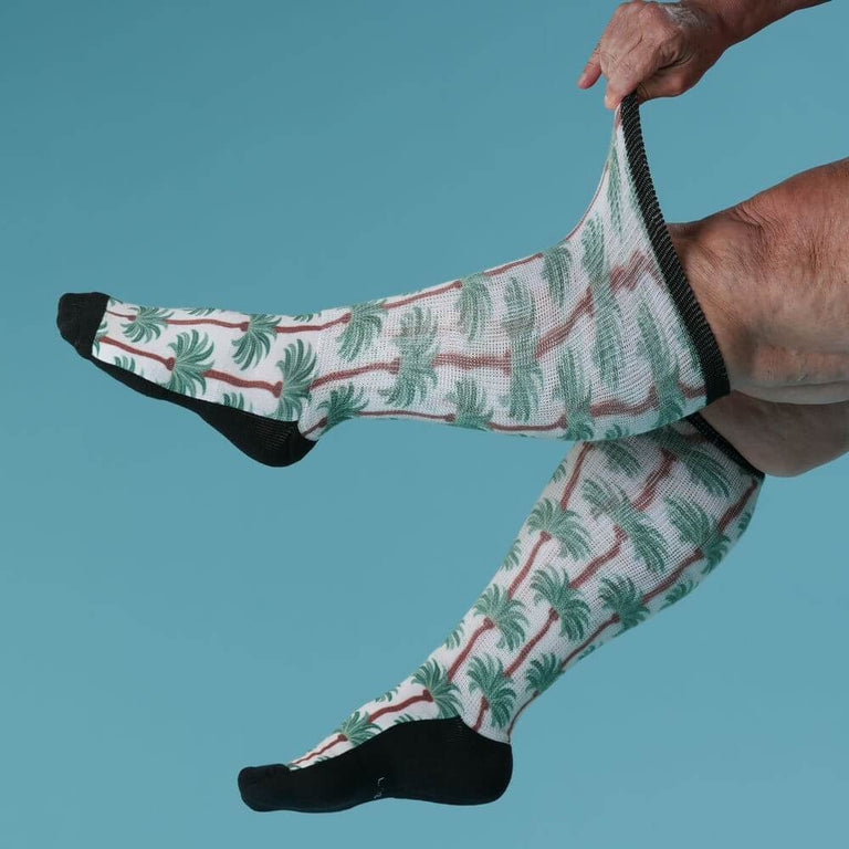 Desert Palms EasyStretch™ Socks