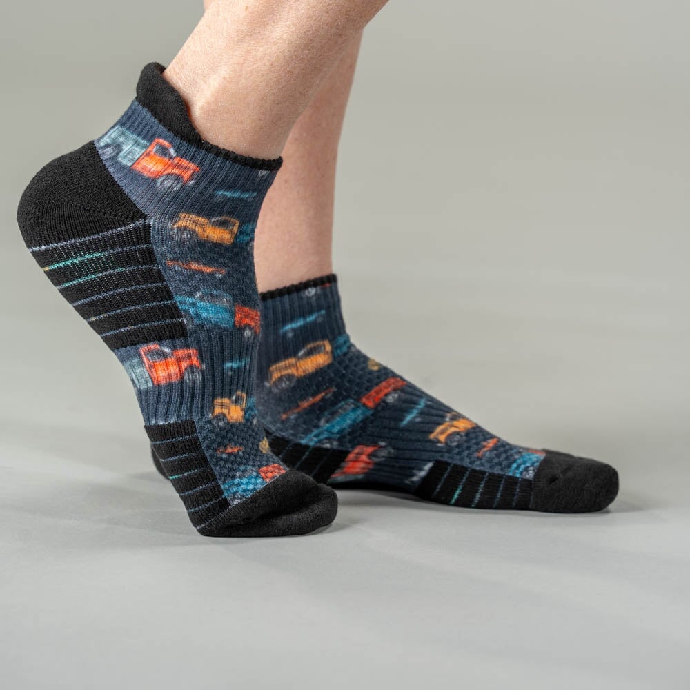 Keep on Truckin Ankle Compression Socks – Viasox