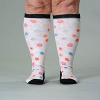 Viasox Daisy Dots EasyStretch Socks stretched display