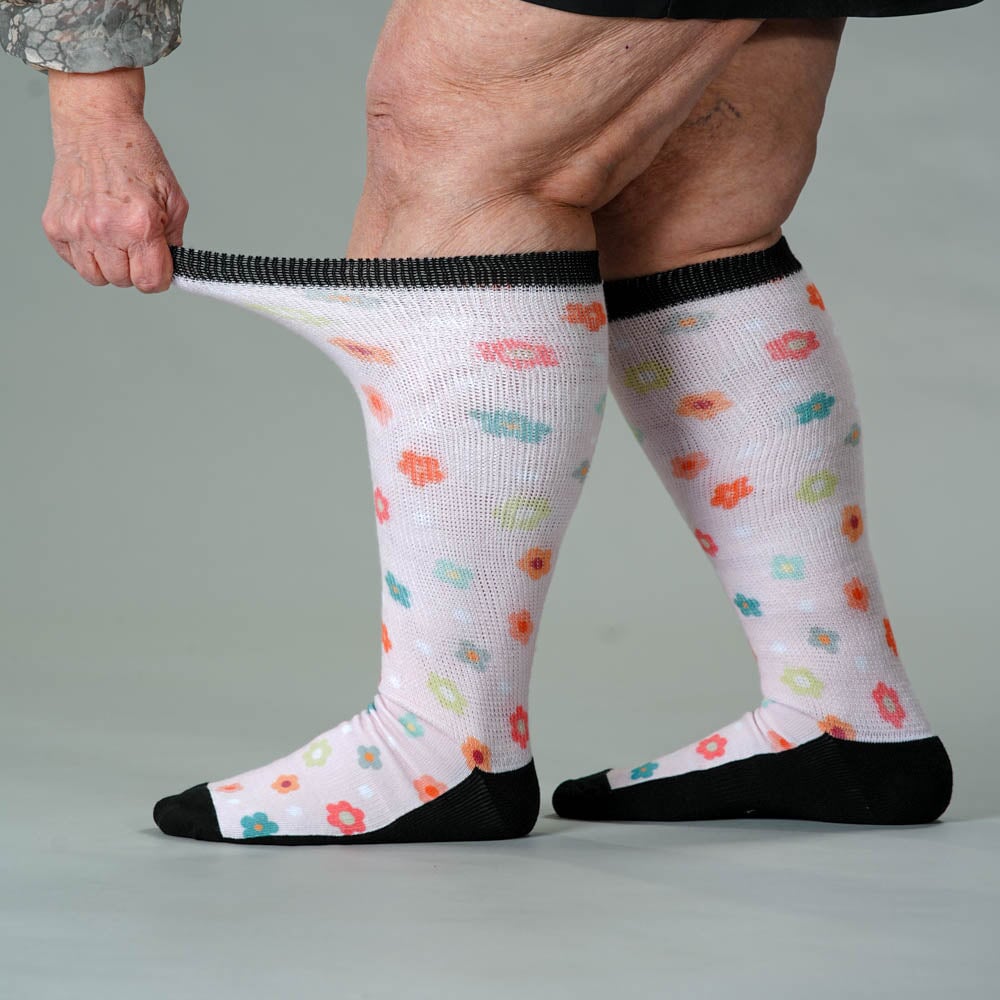 Viasox Daisy Dots EasyStretch Socks detail close-up