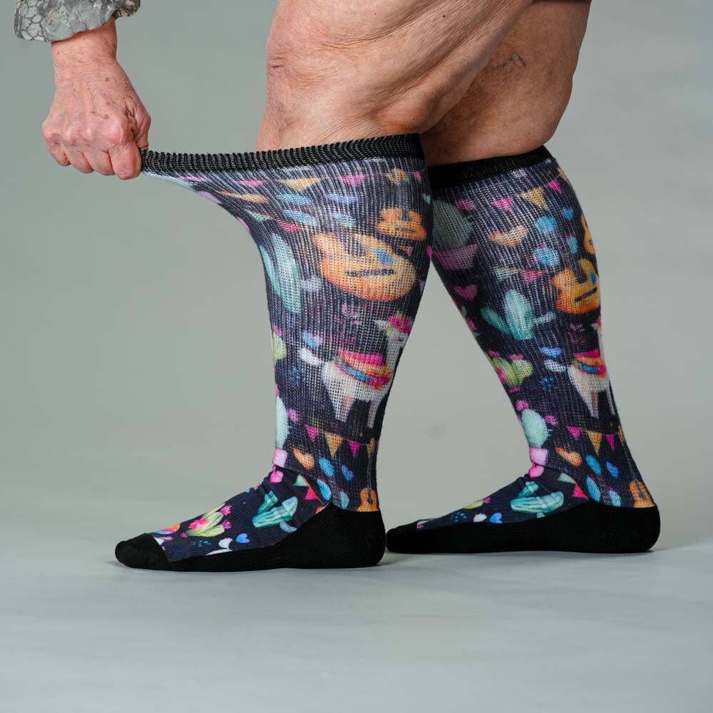 Viasox Llama Love EasyStretch Socks detail close-up
