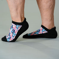 Viasox Flower Cats Ankle Socks stretched display
