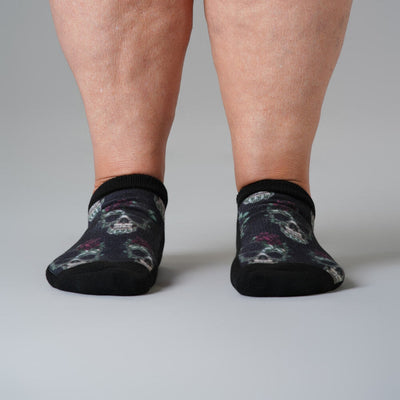 Skulls and Roses Ankle Socks