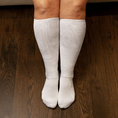 Viasox White EasyStretch™ Socks alternate view