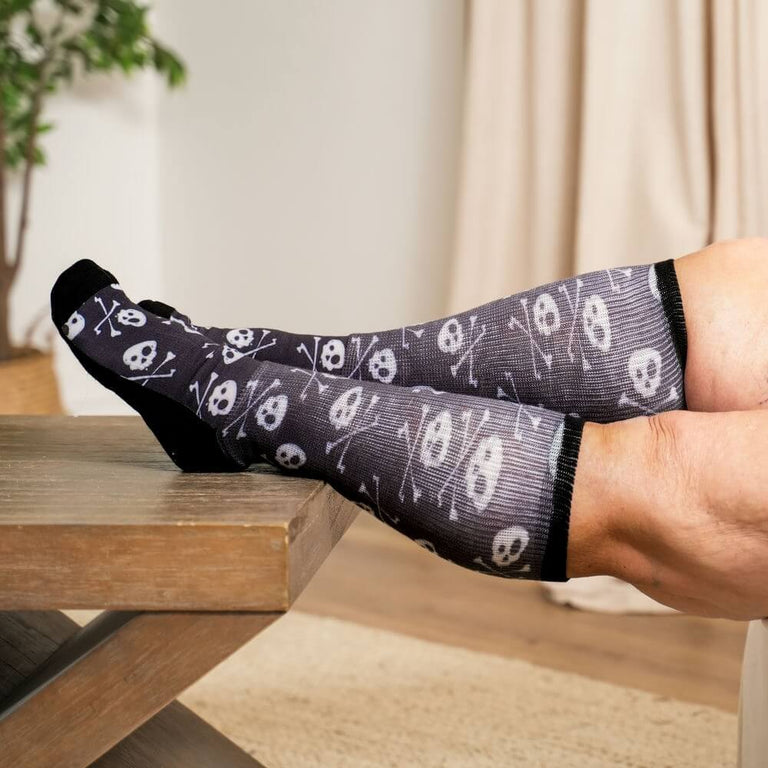 Skull & Bones EasyStretch™ Socks